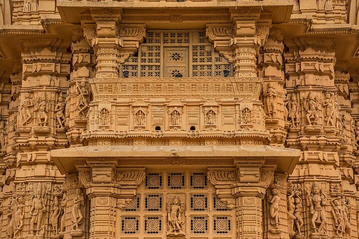 Sacred Sojourn: Junagarh & Somnath Temple Tour from Rajkot
