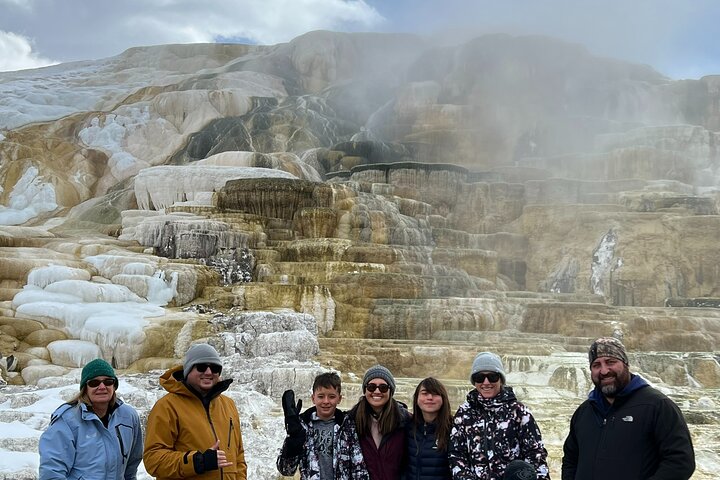 2-Day Private Tour in Yellowstone(Lower and Upper Loops w Iconic Sites) w Lunch