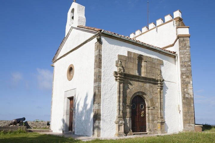 From Oviedo and Gijón: Llanes, Ribadesella, Alto de Fitu and Bowls