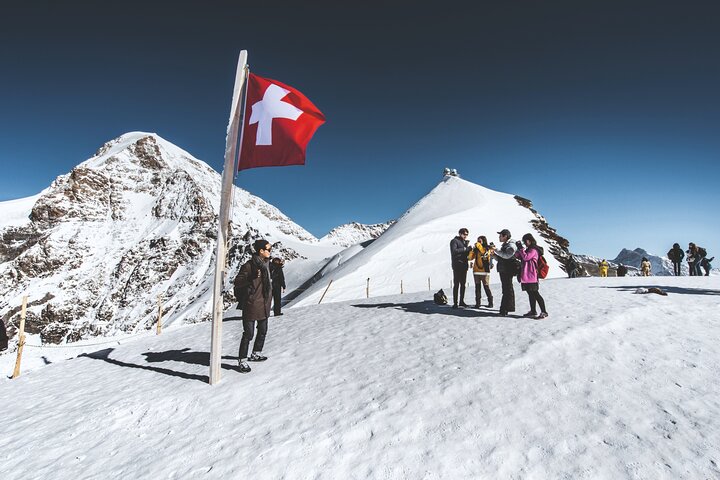 Jungfraujoch Day Trip from Lucerne with Eiger Express Gondola