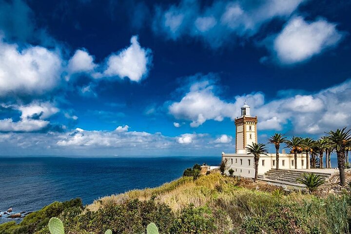Tangier Private Tour with Ferry & Lunch from Tarifa