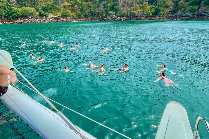 All Inclusive Taboga Island Catamaran Tour from Panama City