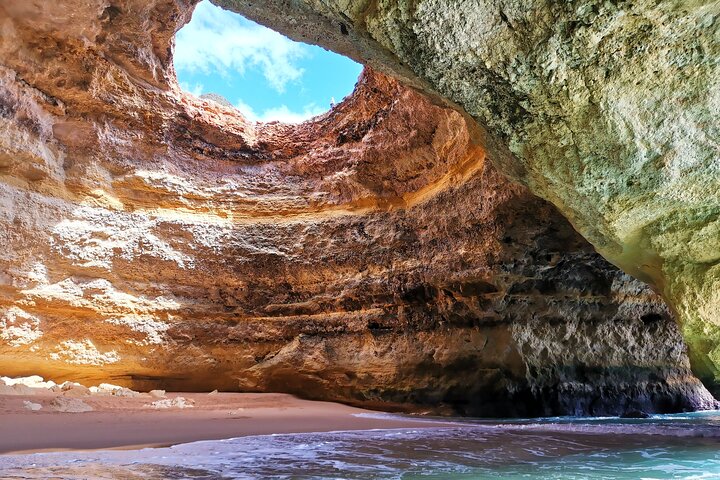 Tour to Benagil Caves and Coastline in Albufeira