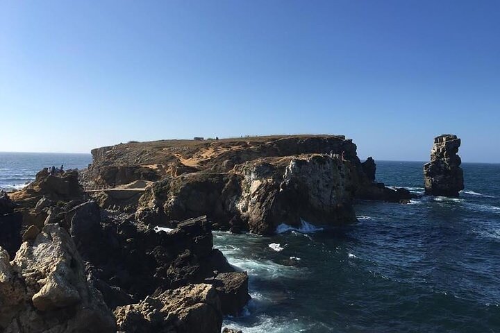 Óbidos, Peniche and Buddha Eden Full Day Private Tour from the West