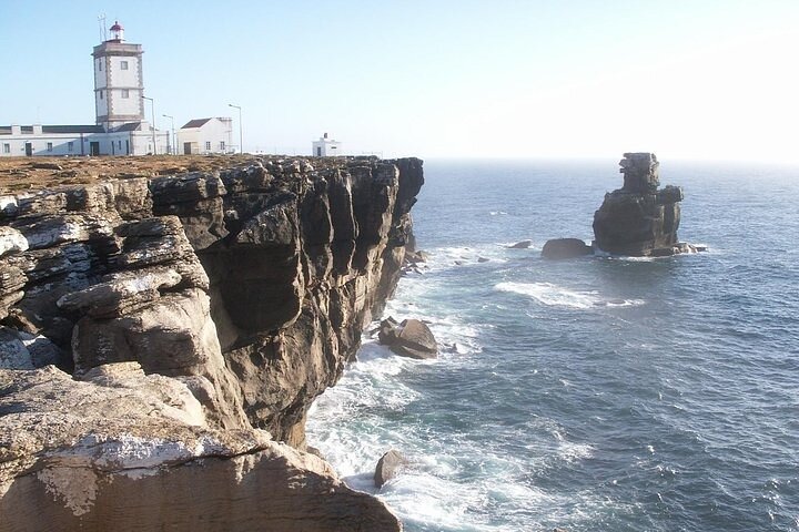 Óbidos, Peniche and Buddha Eden Full Day Private Tour from the West