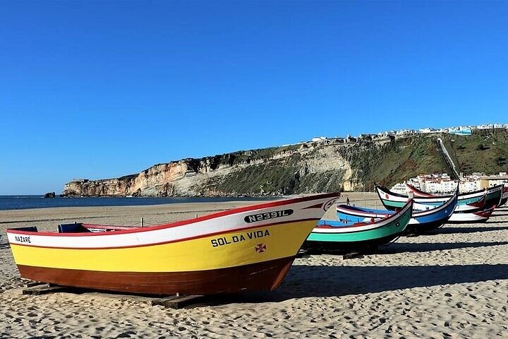 Fátima, Batalha and Nazaré Full Day Private Tour from the West