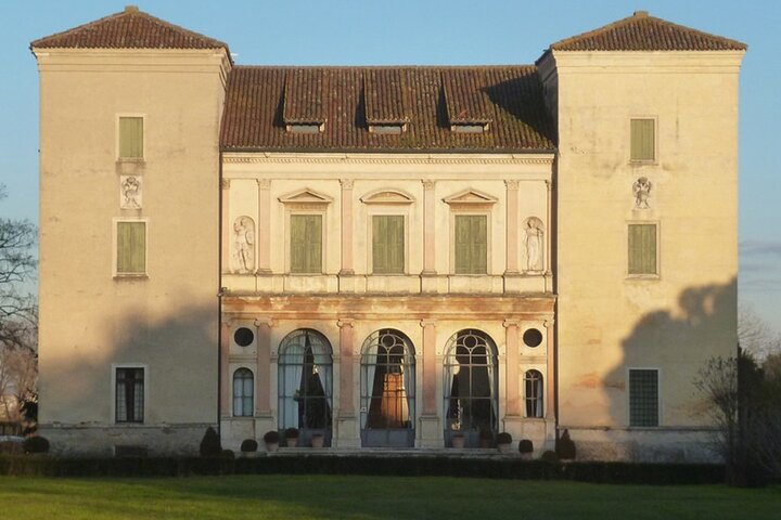 Self Guided E-Bike Tour among the Palladian Villas of Vicenza