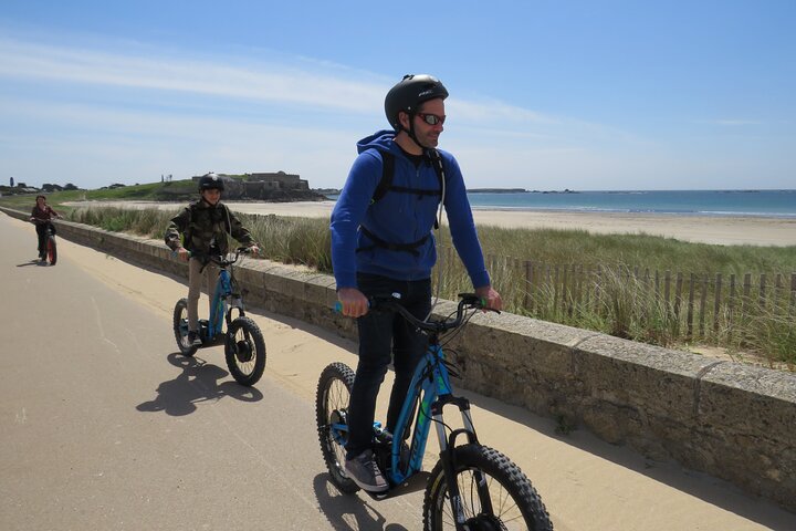 1H30 circuit on an all-terrain electric scooter guided by GPS