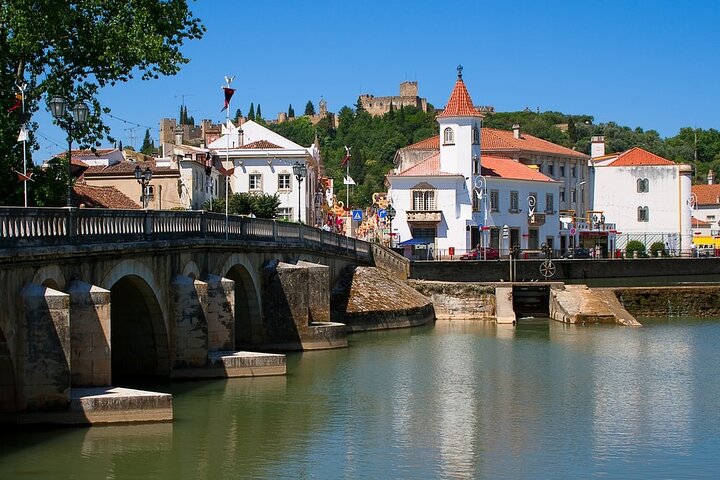 Ourém, Tomar and Almourol Castle Full Day Private Tour from the West