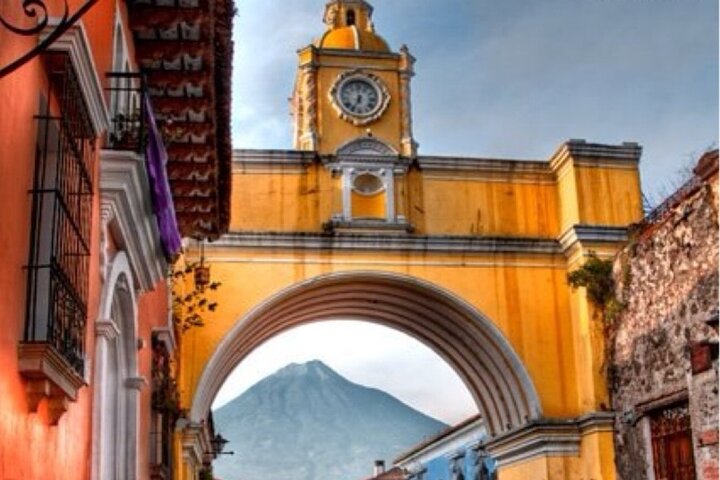 Private tour to Antigua Guatemala from Quetzal Port