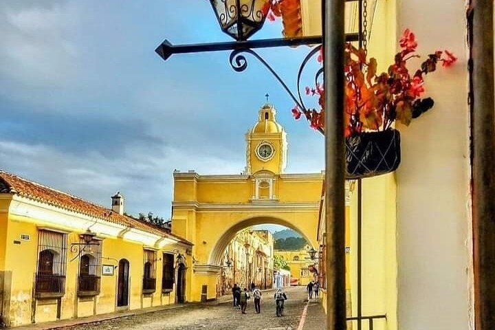 Private tour to Antigua Guatemala from Quetzal Port