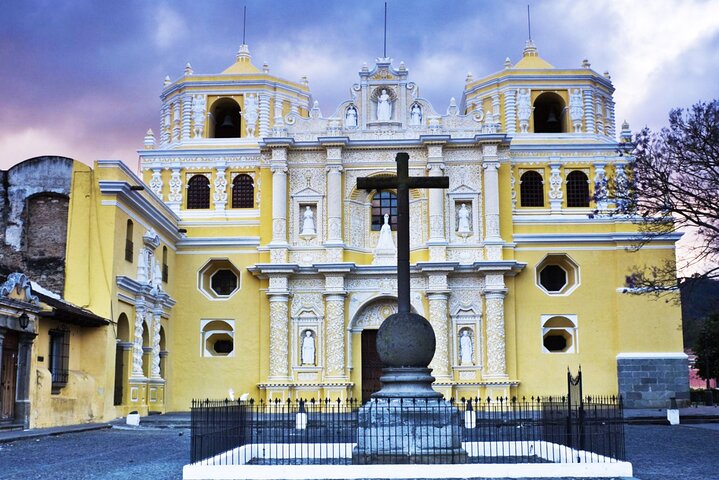 Private tour to Antigua Guatemala from Quetzal Port