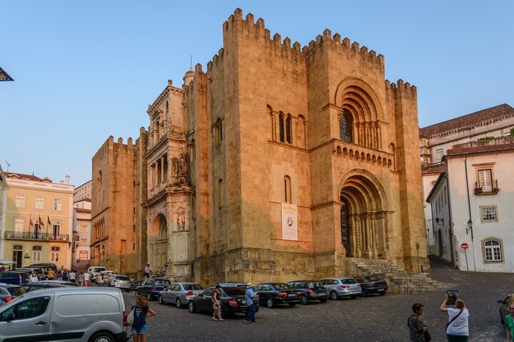 Coimbra and Aveiro Full Day Private Tour from the West
