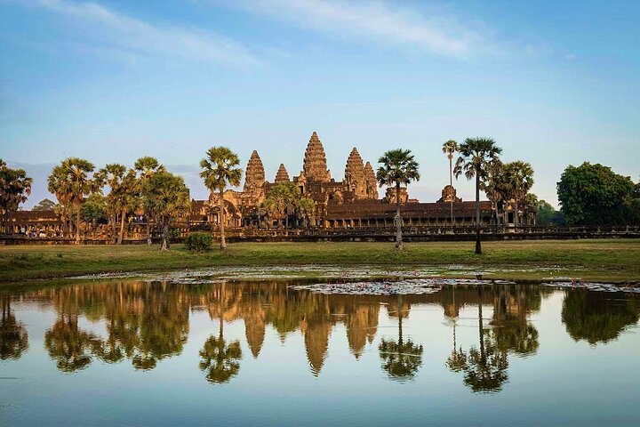 Angkor Wat Sunrise & All Highlight Angkor Temple Private Day Tour