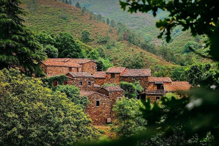 Lousã and Schist Villages Full Day Private Tour from the West