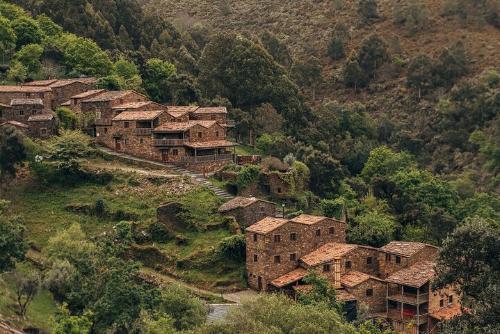 Lousã and Schist Villages Full Day Private Tour from the West