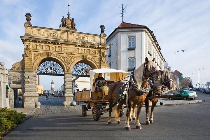 Private Transfer from Pilsen(Plzen) to Prague