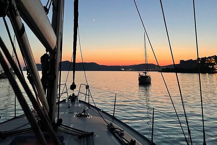 Sailing boat tour in the Maddalena Archipelago