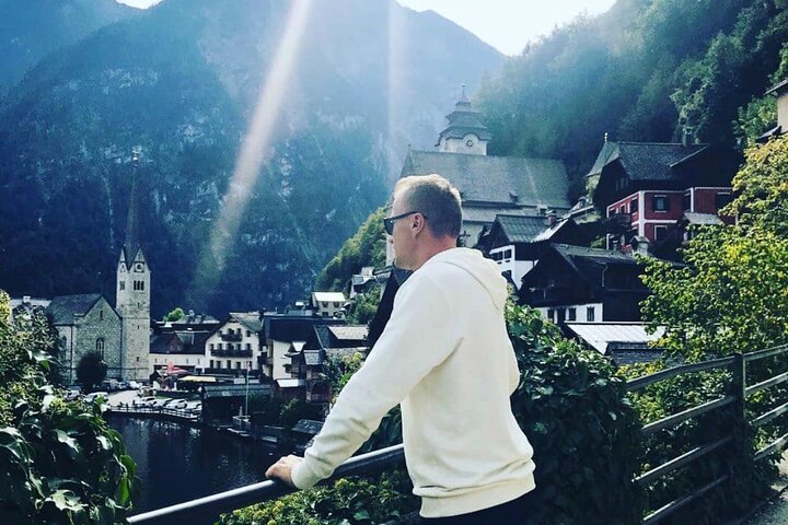 From Prague: Private Hallstatt Alps Day Trip with Lakeside Picnic