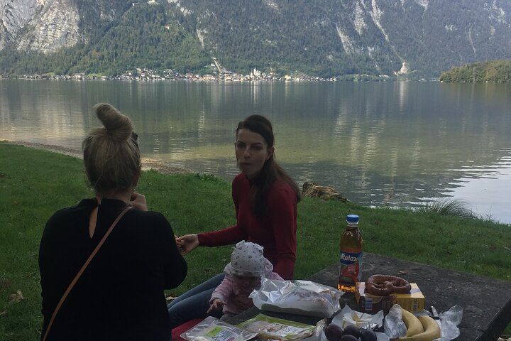 From Prague: Private Hallstatt Alps Day Trip with Lakeside Picnic