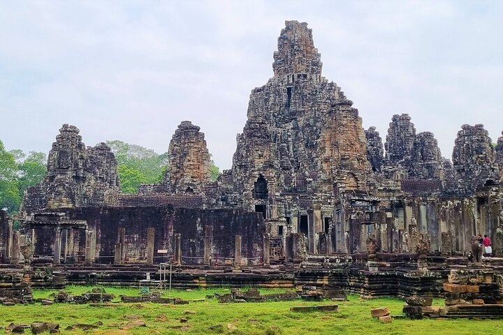 Angkor Wat Sunrise & All Highlight Angkor Temple Private Day Tour