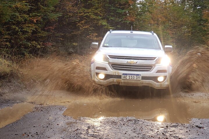 Lakes 4WD Off Road with Lunch at Lake Fagnano from Ushuaia