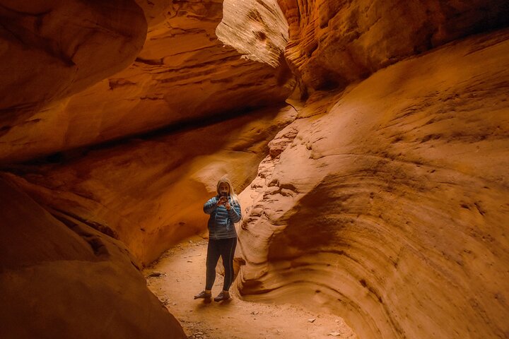 Peekaboo Slot Canyon 4WD Tour