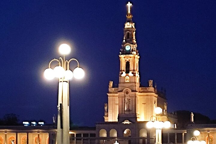 City Tour procession of candles, Fatima night