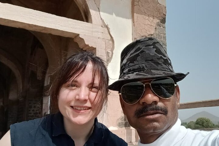 Indore to Mandu and Maheshwar: A Heritage Day Tour