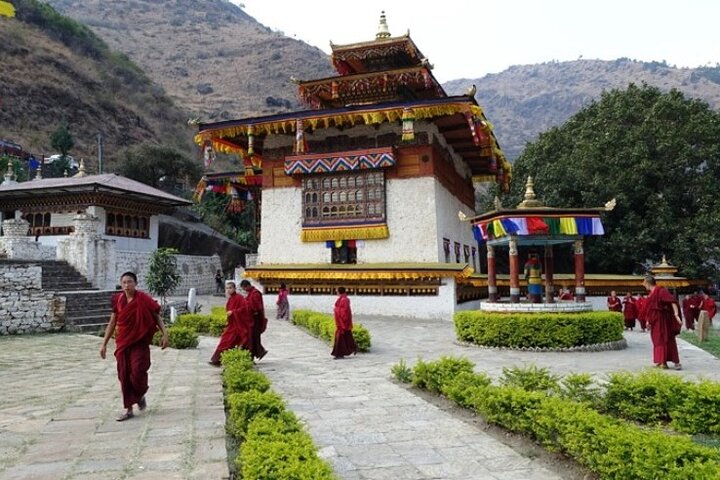 Bhutan Cultural Tour: 7 Days Private All-Inclusive Package