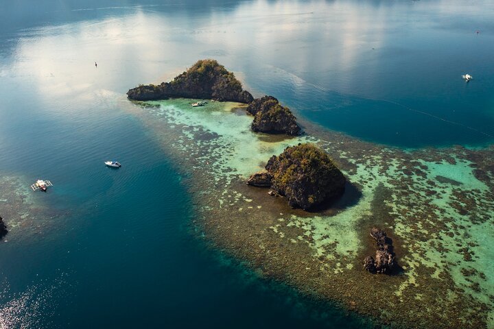 Coron Island Hopping Tour: via Private Yacht