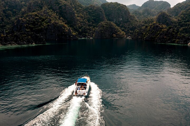 Coron Island Hopping Tour: via Private Yacht