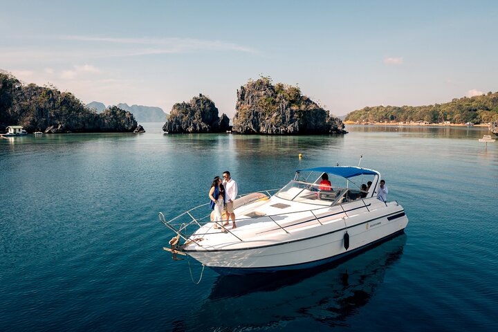 Coron Island Hopping Tour: via Private Yacht