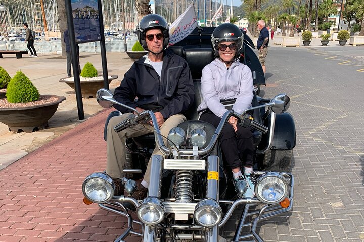 Luxury Rewaco Trike "The Fun In The Sun Tour" - (3 hours, Min of 2 Passengers)