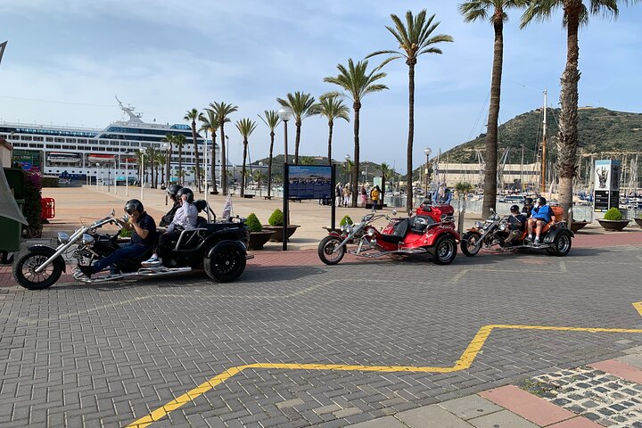 Luxury Rewaco Trike "The Fun In The Sun Tour" - (3 hours, Min of 2 Passengers)