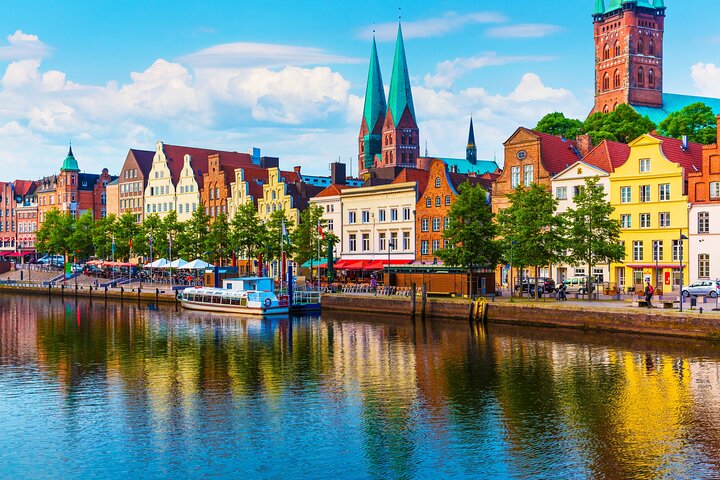 Lubeck's Old Town Private Guided Walking Tour & Boat Cruise