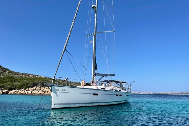 Sailing boat tour in the Maddalena Archipelago