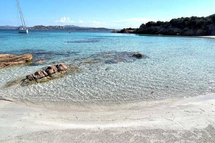 Sailing boat tour in the Maddalena Archipelago
