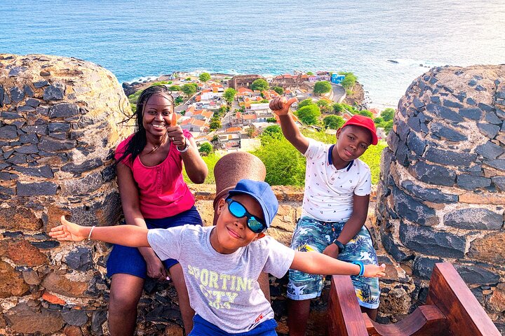 Santiago Island: 4-Hour Calabaceira Valley Hike & Guided Tour to Cidade Velha