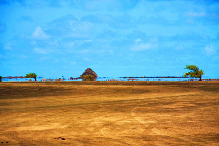 Private Sal Island All-Inclusive Shark Bay, Blue Eye & Salt Lake