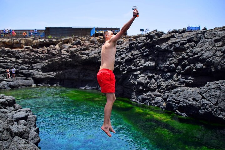 Sal Island Half-Day All-Inclusive Shark Bay, Blue Eye & Salt Lake