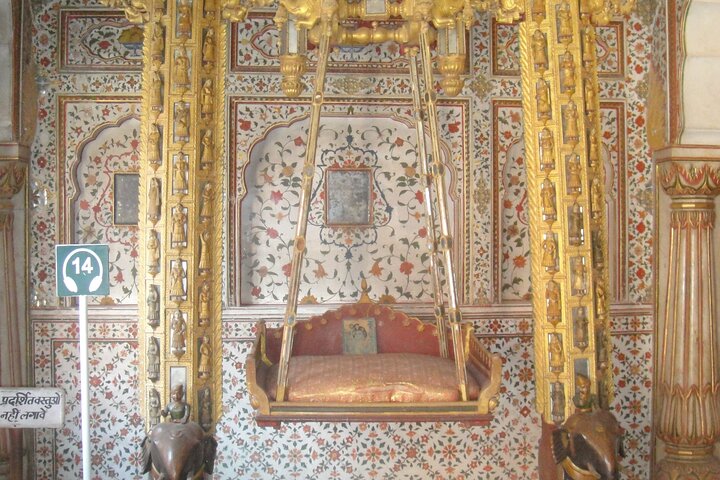 Visit Bikaner in Private Car with Guide Service