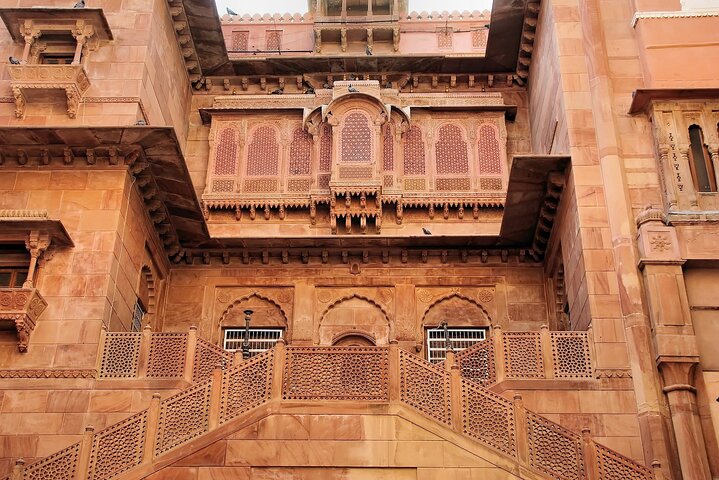 Jaisalmer Drop with Visit Junagarh Fort and Rat Temple from Bikaner