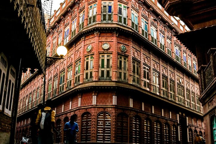 Visit Bikaner in Private Car with Guide Service