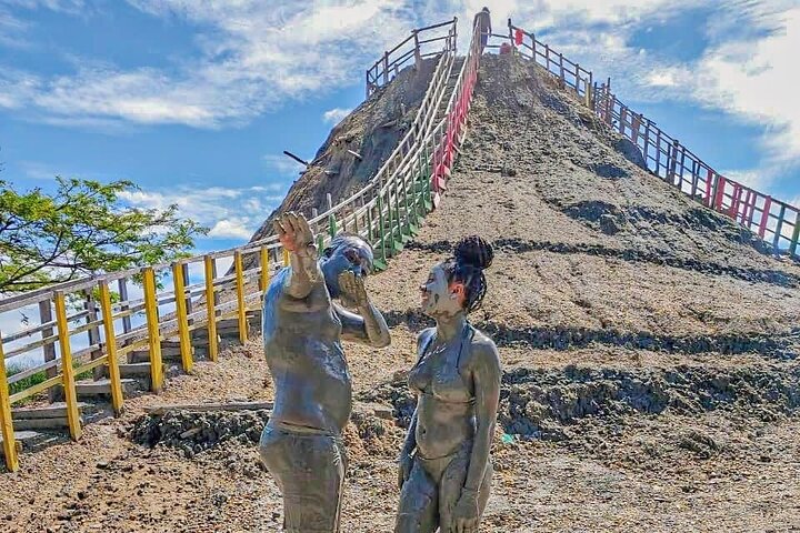 Tour to the Mud Volcano in Cartagena with Lunch