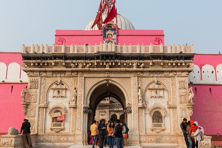 Jaisalmer Drop with Visit Junagarh Fort and Rat Temple from Bikaner