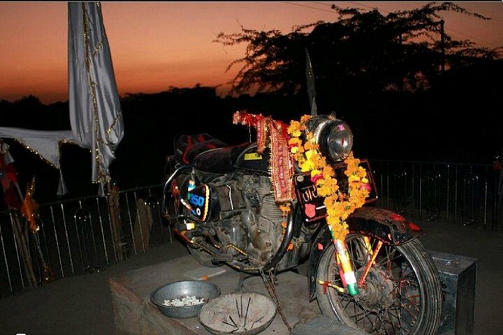Visit to Ranakpur Jain & Bullet Baba Temple from Mount Abu with Jodhpur Drop