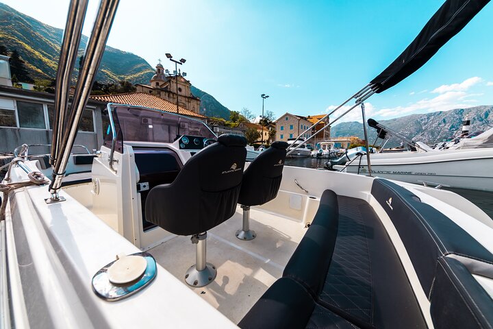 VIP Private Charter: Blue Cave & Lady of the Rocks (Flexible)