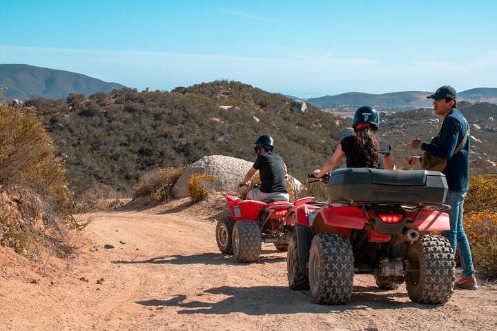 Off Road Tour Experience plus Winery visit in Baja