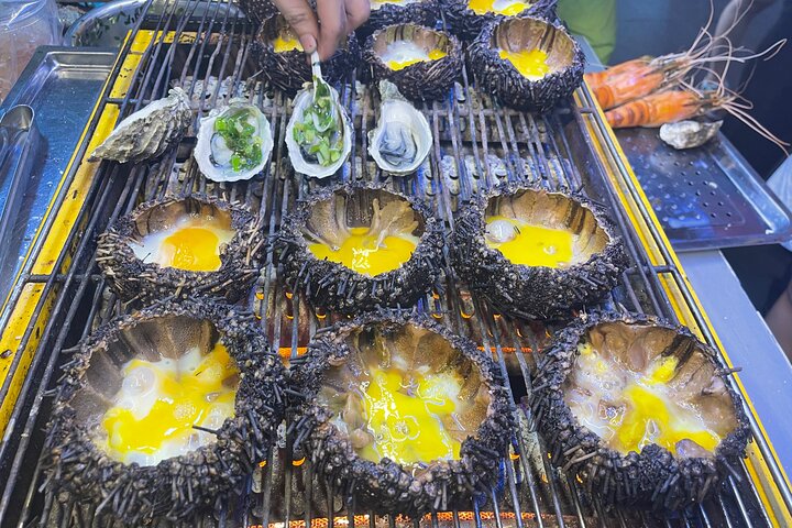 Ho Chi Minh City: Motorbike Street Food Tour with 12 Tastings
